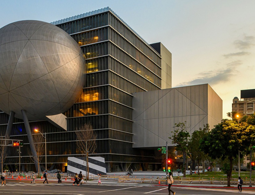 Taipei Performing Arts Center by OMA. Phtograph by Chris Stowers