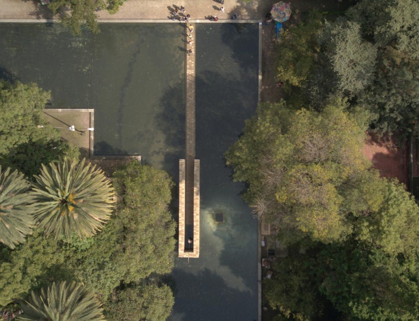 Pabellón Centro Comunitario por TO, (dirigido por José Amozurrutia y Carlos Facio), LANZA Atelier (de Isabel Abascal y Alessandro Arienzo) y Alberto Odériz. Fotografía por Alberto Odériz