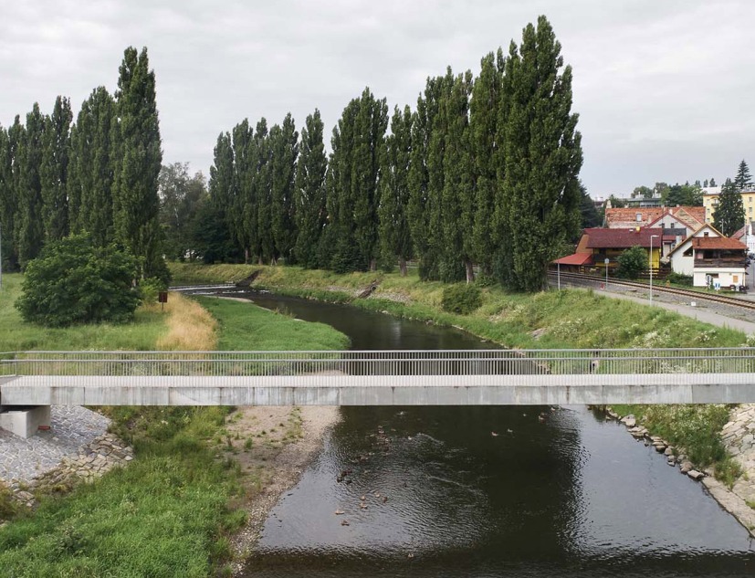 Footbridge in Příbor by Petr Tej, Marek Blank y Jan Mourek. Photograph by BoysPlayNice