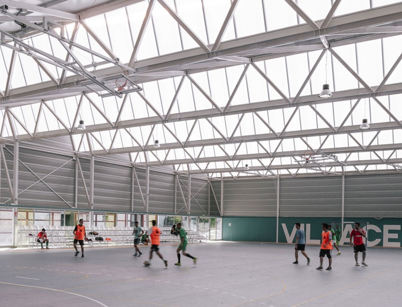 Interior. Pabellón Deportivo de Villacelama por Quirós Presa. Fotografía © Imagen Subliminal