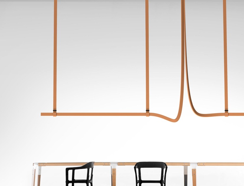 Belt por Ronan & Erwan Bouroullec para FLOS. Fotografía por Eugeni Pons