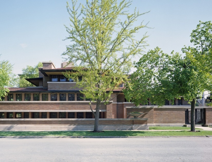 Vista exterior. El mejor ejemplo de las Casas de la Pradera: La Casa Robie, 1908-1910. Fotografía © Tim Long. Imagen cortesía de Frank Lloyd Wright Trust