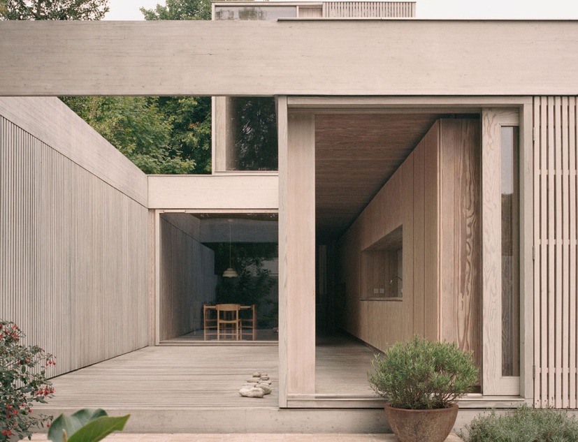 Casa y estudio Wembury Mews por Russell Jones. Fotografía por Rory Gardiner