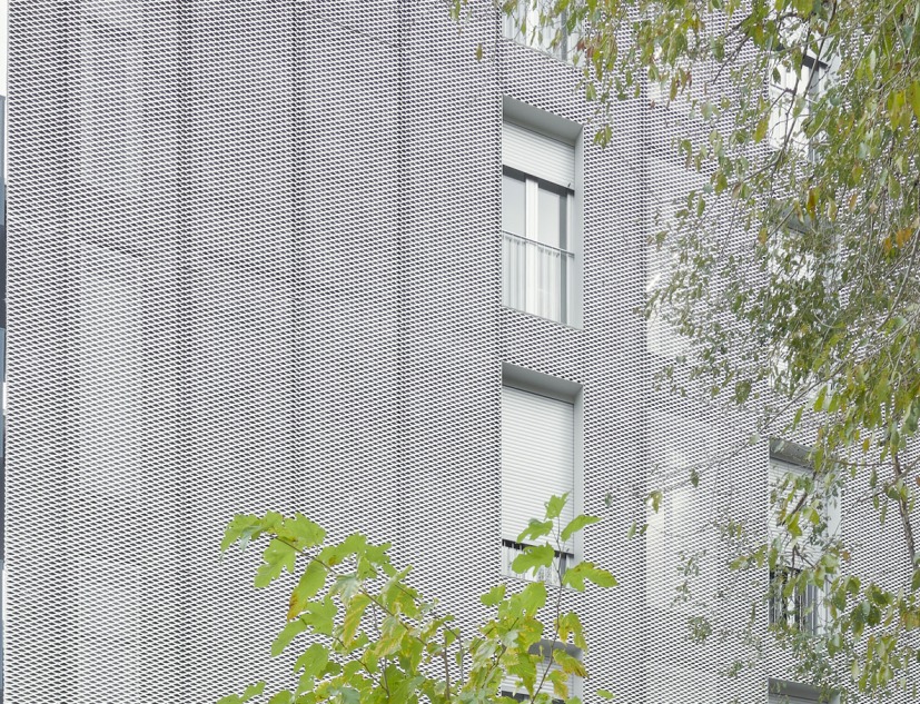80 sheltered homes in the Las Fuentes neighbourhood by Tangram and CAB Arquitectura. Photograph by Iñaki Bergera.