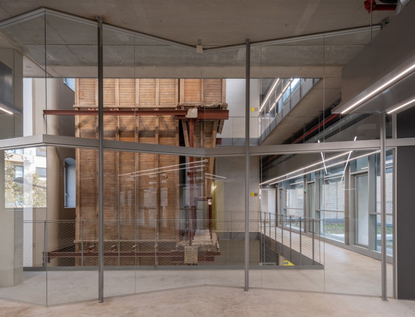La harinera del Grao por VAM10 arquitectura y paisaje. Fotografía por David Frutos