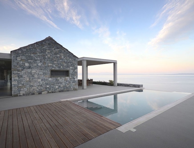 Vista exterior. Villa Melana por Valia Foufa y Panagiotis Papassotiriou. Fotografía © Pygmalion Karatzas