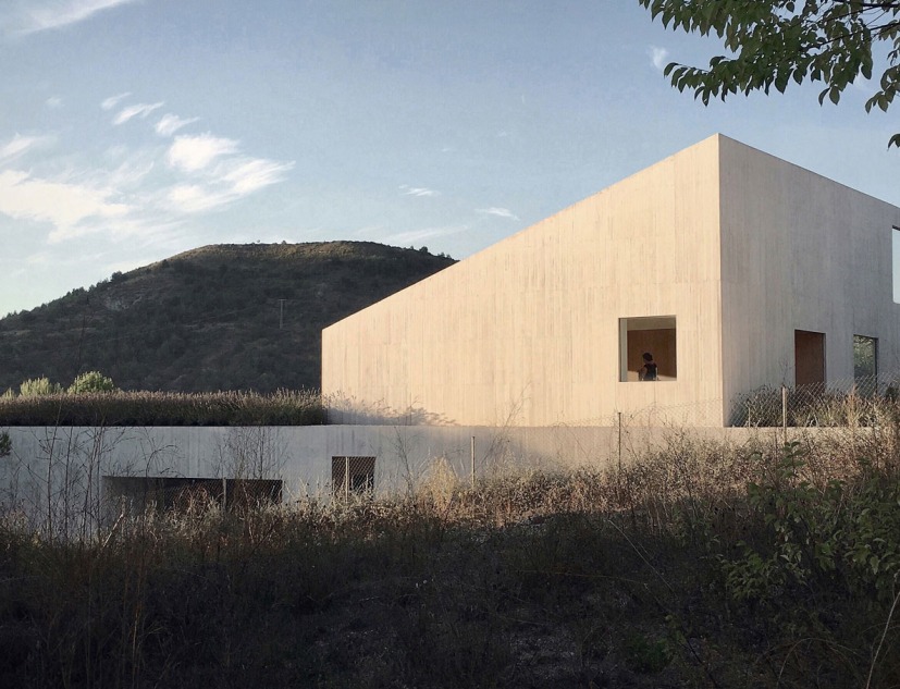 Vivienda en Pamplona, por Pereda Pérez Arquitectos. Fotografía por Pedro Pegenaute