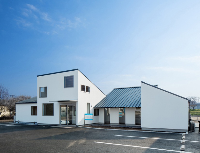 Y-clinic by Kimitaka Aoki + ARCO architects. Photography © Ippei Shinzawa