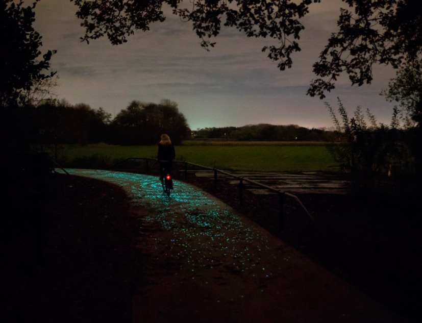 Vía ciclista Van Gogh por Roosegaarde. Imagen cortesía de Studio Roosegaarde