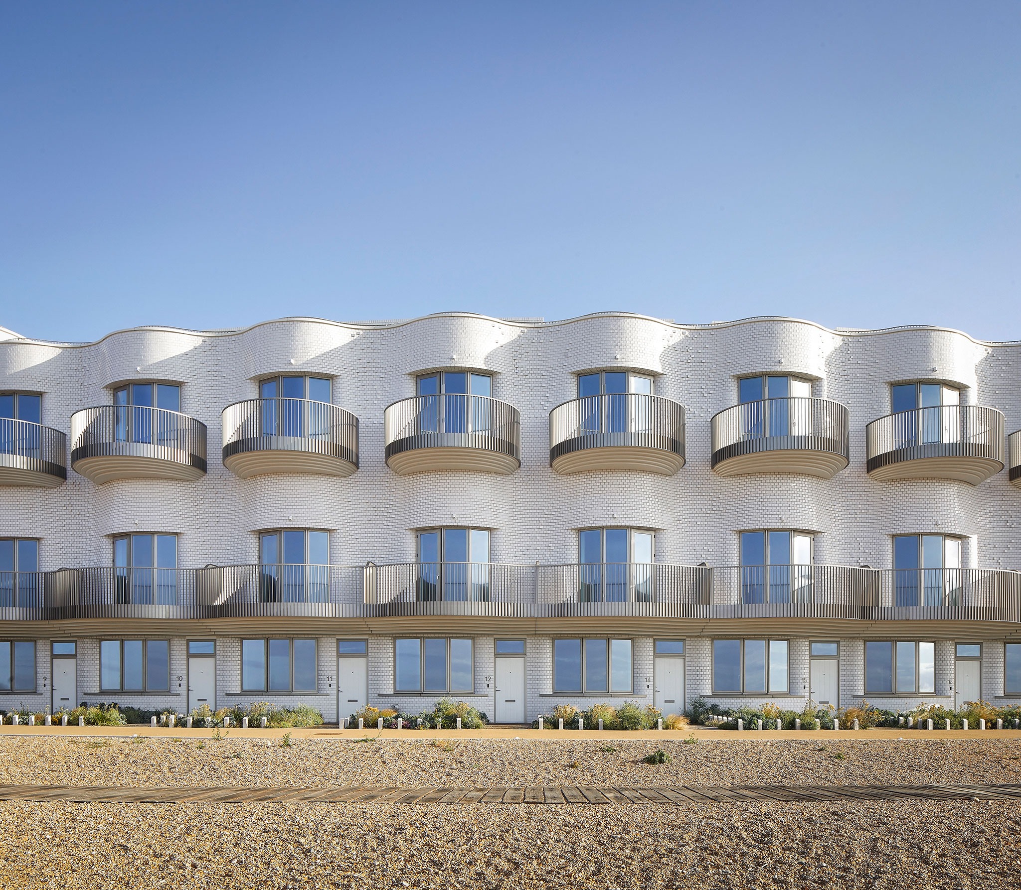 Folkestone Shoreline by ACME. Photograph by Hufton+Crow Folkestone Shoreline by ACME. Photograph by Hufton+Crow