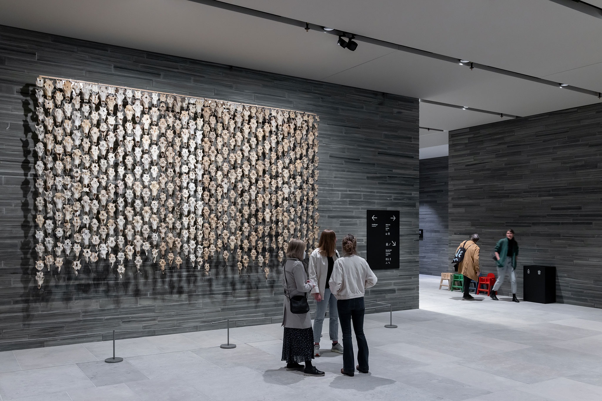 Museo nacional de arte, arquitectura y diseño de Noruega por Kleihues + Schuwerk Architects. Fotografía por Iwan Baan. Museo nacional de arte, arquitectura y diseño de Noruega por Kleihues + Schuwerk Architects. Fotografía por Iwan Baan.