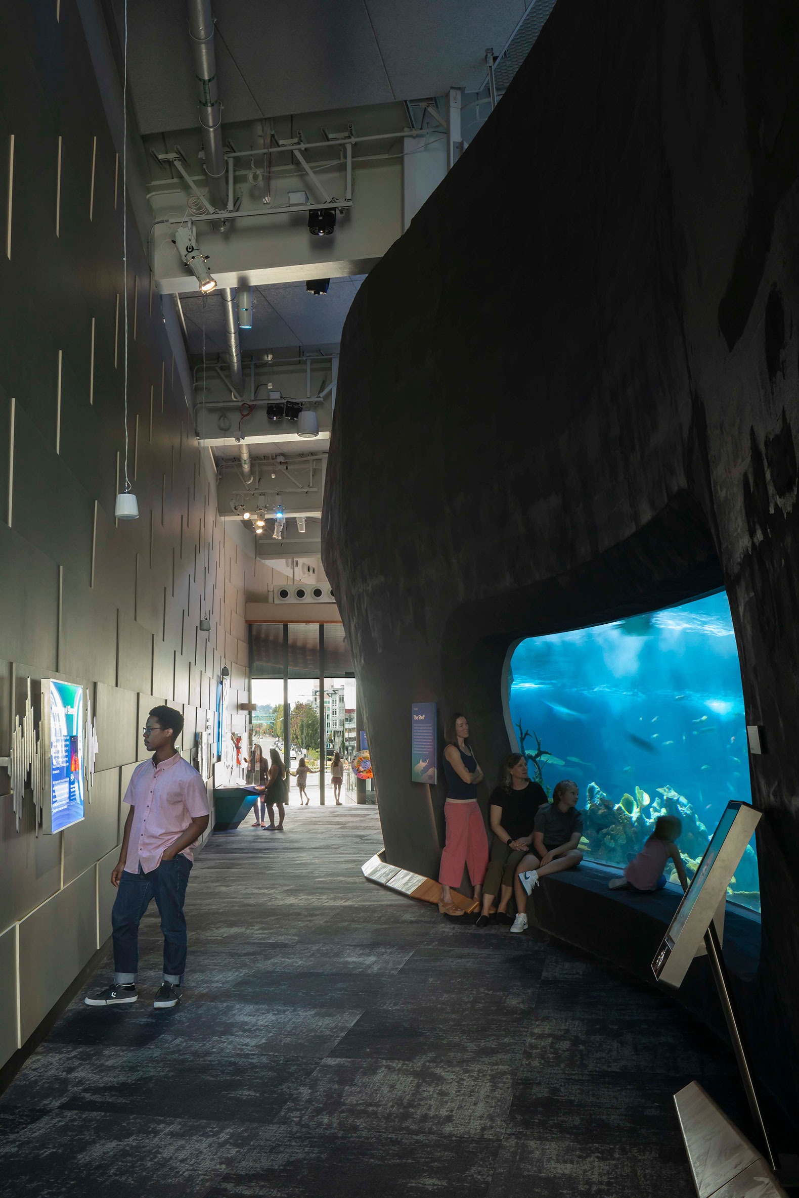 Pabellón Oceánico del Acuario de Seattle por LMN Architects. Fotografía por Lara Swimmer/Esto. Pabellón Oceánico del Acuario de Seattle por LMN Architects. Fotografía por Lara Swimmer/Esto.