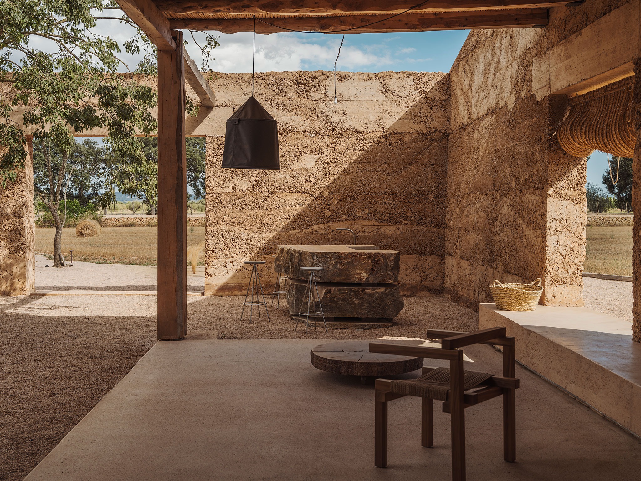Ca Na Pau by Munarq Arquitectos. Photograph by Ricard Lopez