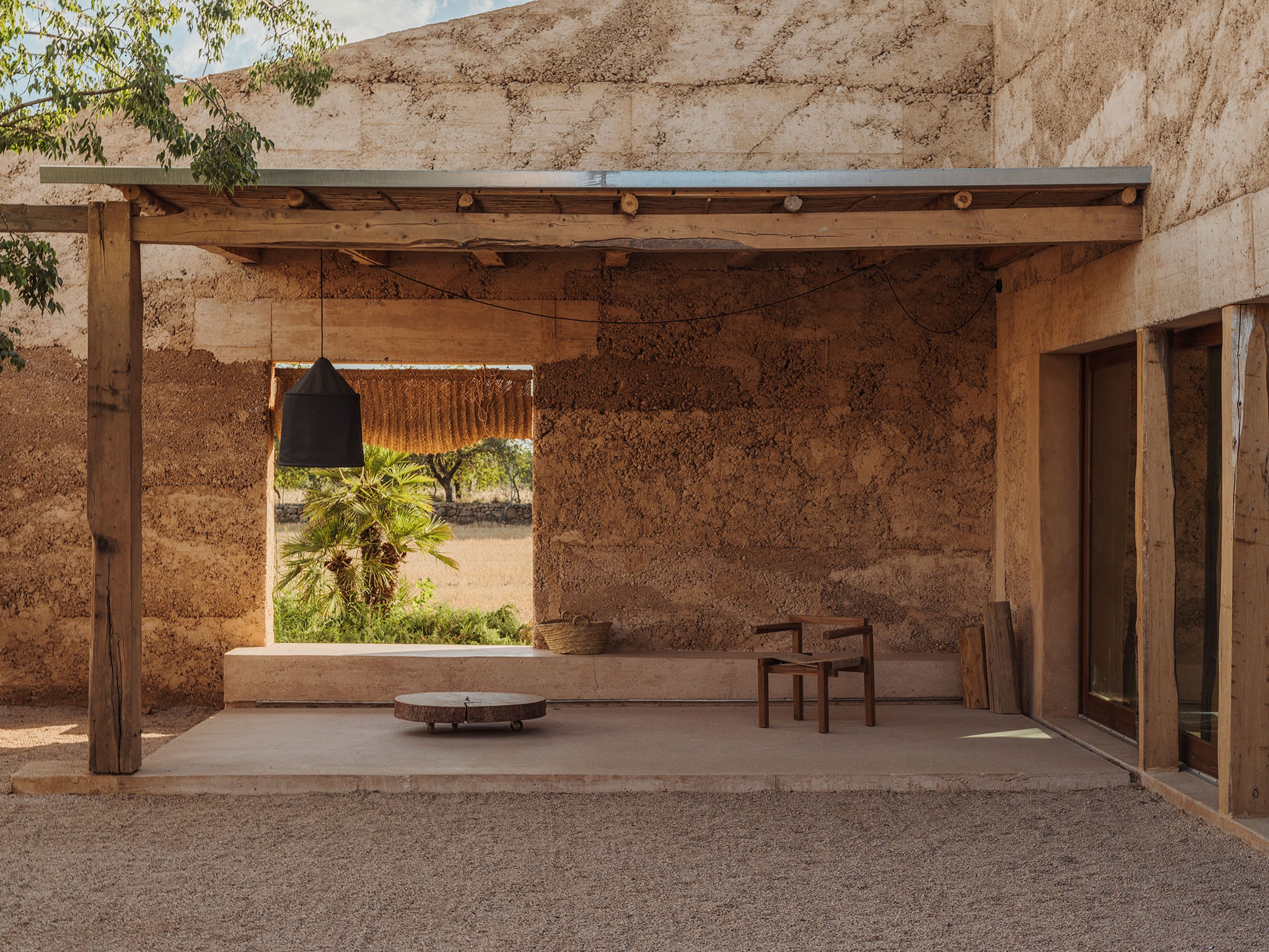 Ca Na Pau by Munarq Arquitectos. Photograph by Ricard Lopez