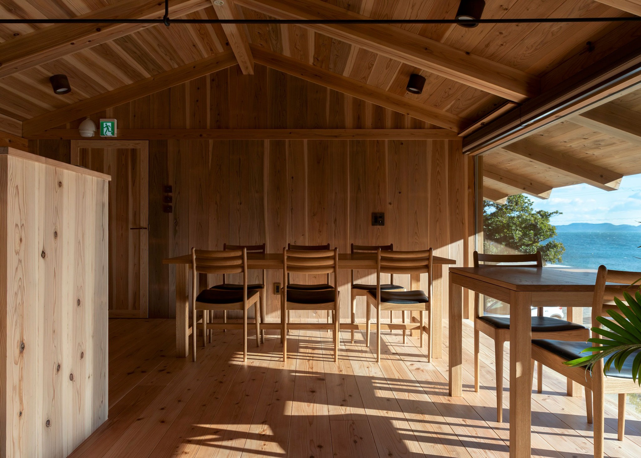 Casa de huéspedes Terabe por Tomoaki Uno Architects. Fotografía por Nathanael Bennett. Casa de huéspedes Terabe por Tomoaki Uno Architects. Fotografía por Nathanael Bennett.