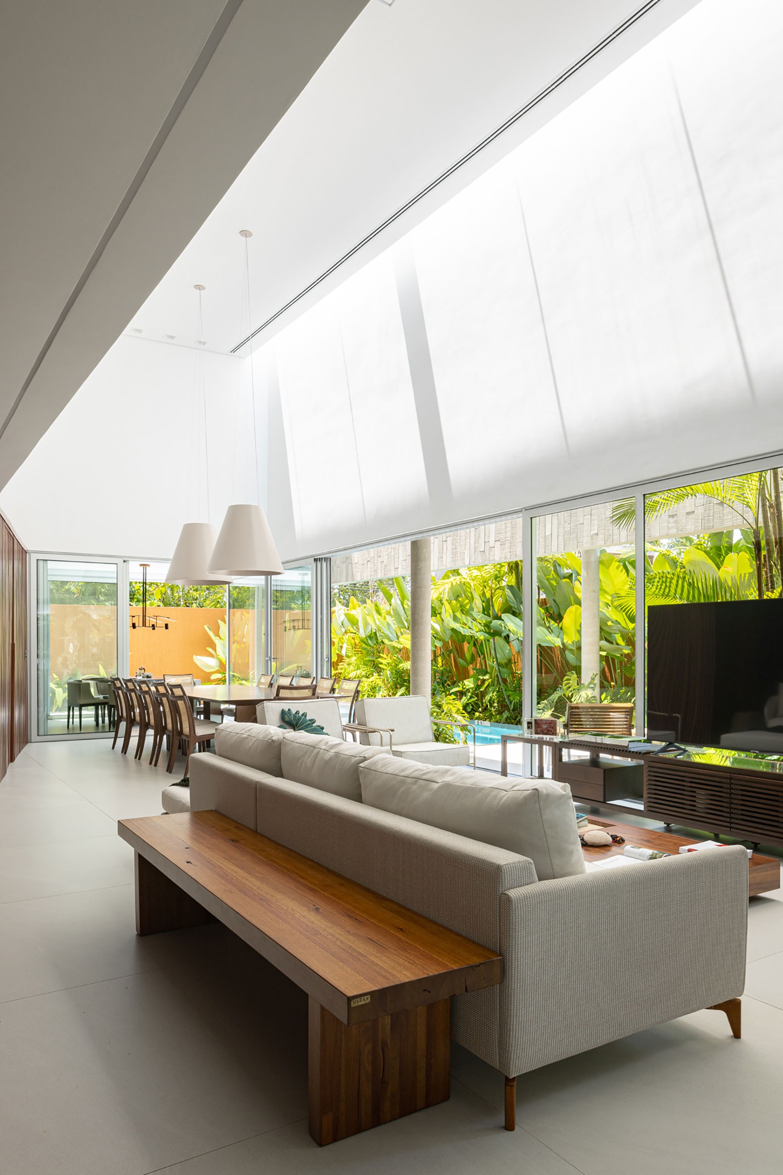 "Casa da Sombra" by Laurent Troost Architectures. Photograph by Joana França. "Casa da Sombra" by Laurent Troost Architectures. Photograph by Joana França.