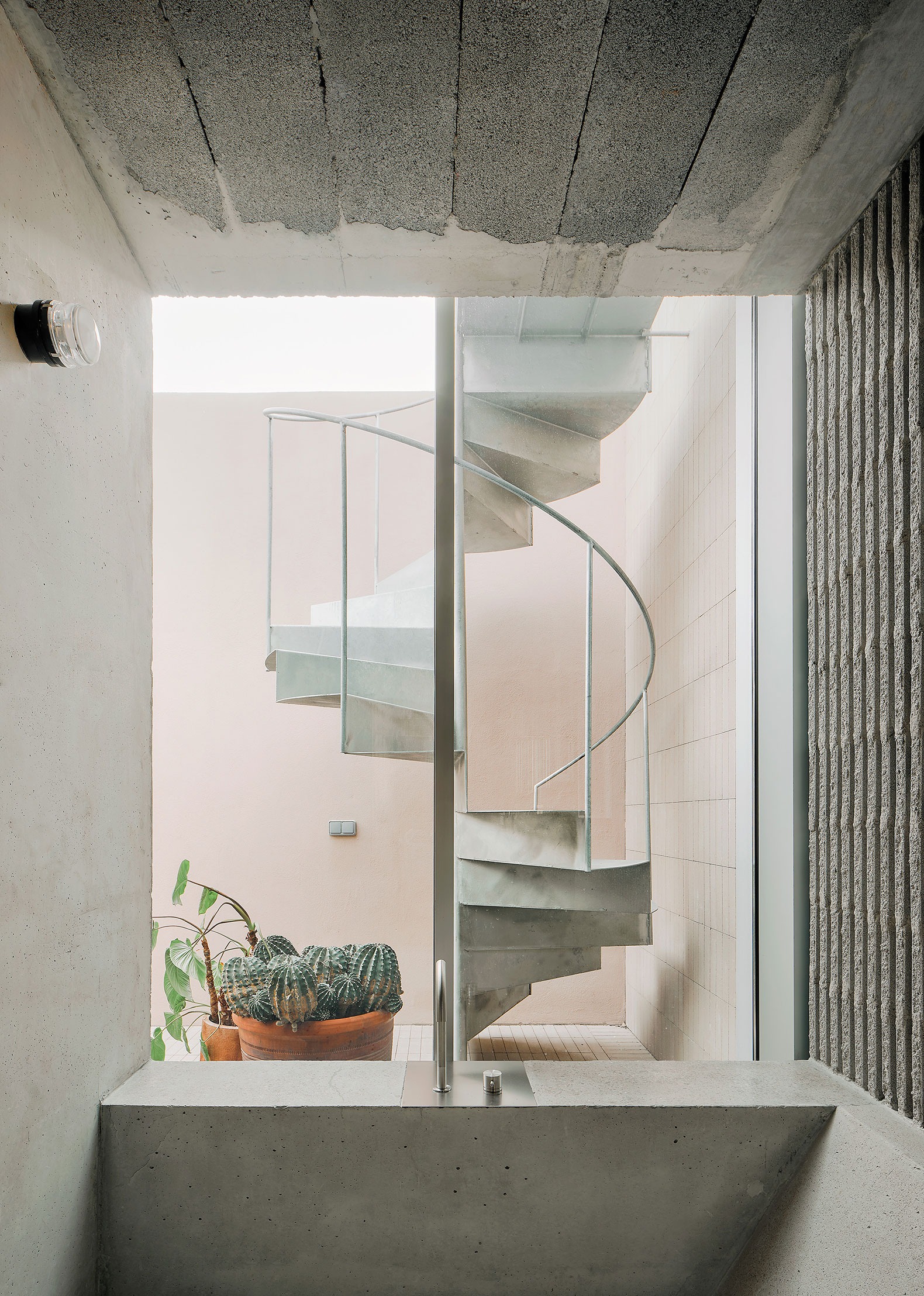 Casa Villano por AOCR. Fotografía por Jose Hevia. Casa Villano por AOCR. Fotografía por Jose Hevia.