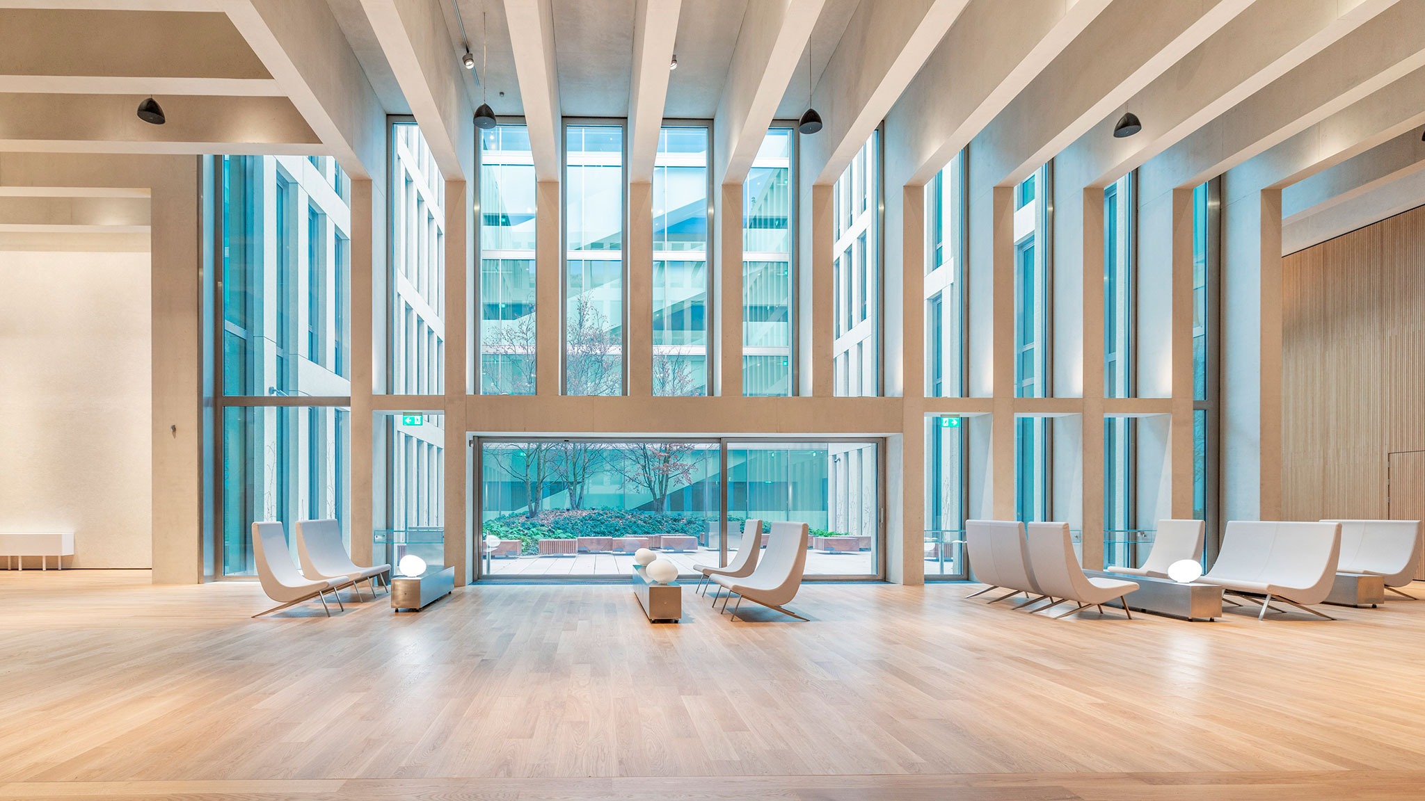 Embajada de Polonia por JEMS Architekci. Fotografía por Konrad Laskowski. Embajada de Polonia por JEMS Architekci. Fotografía por Konrad Laskowski.