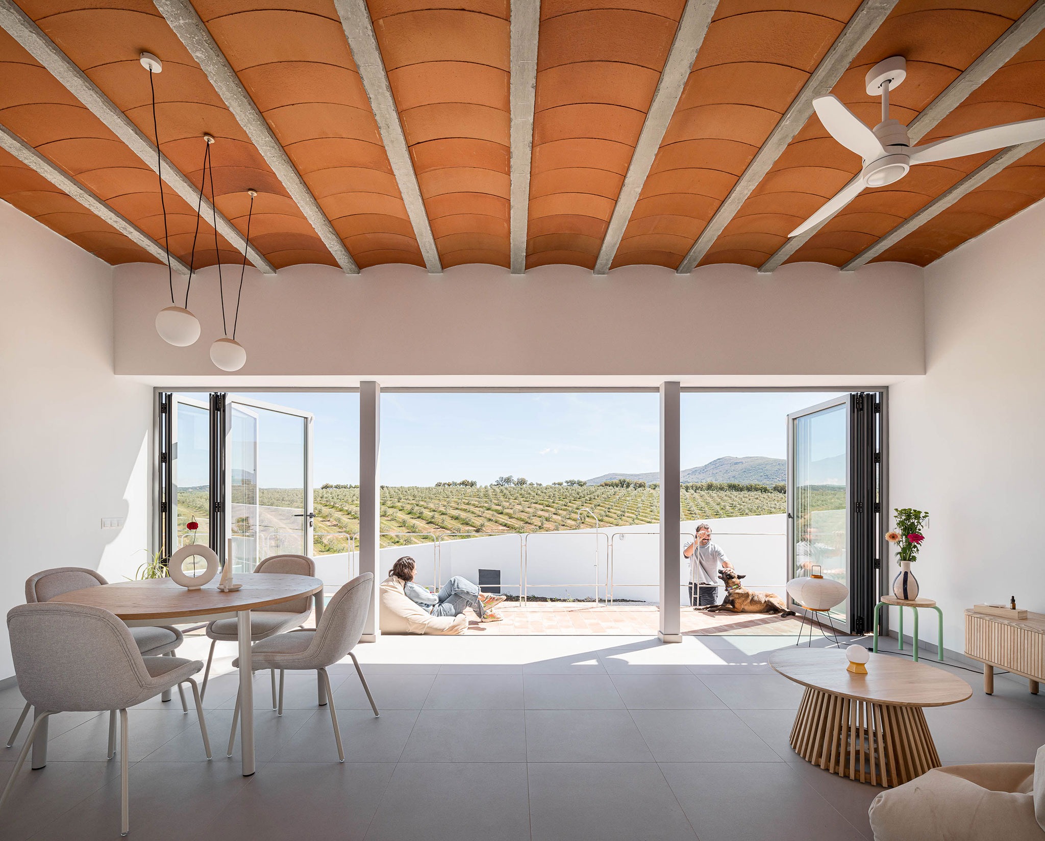 Accordion House by FORarquitectura. Photograph by Juanca Lagares.
