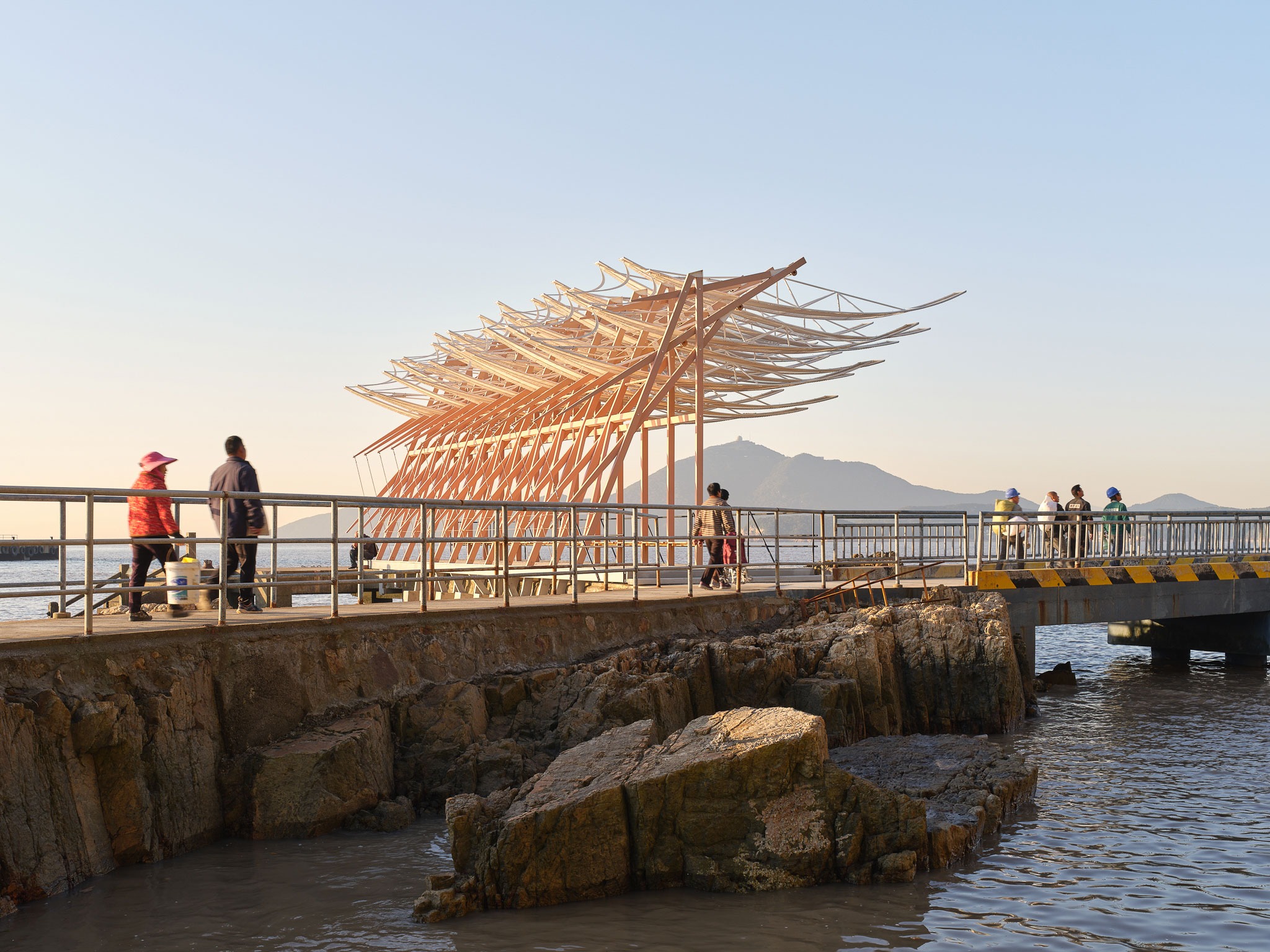 The Seaside Pavilion by GN Architects. Photograph by Zhang Yong. The Seaside Pavilion by GN Architects. Photograph by Zhang Yong.