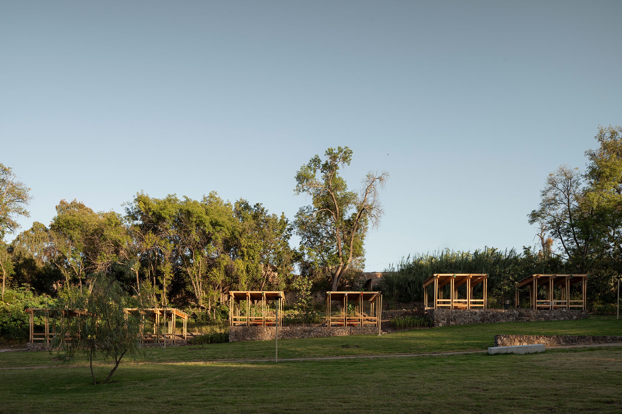 Eco Parque Batanes by 3ME Arquitectura. Photograph by César Belio. Eco Parque Batanes by 3ME Arquitectura. Photograph by César Belio.