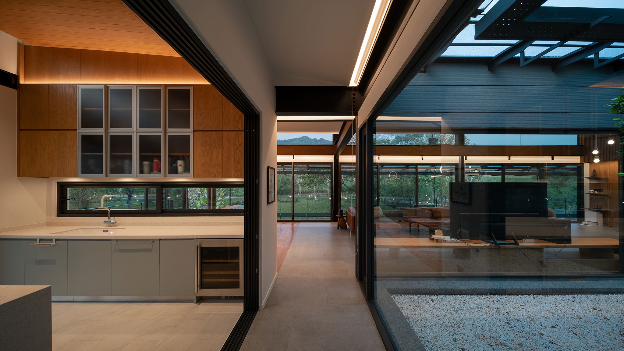 BAAN O+O by Junsekino Architect and Design. Photograph by DOF Sky|Ground. BAAN O+O by Junsekino Architect and Design. Photograph by DOF Sky|Ground.