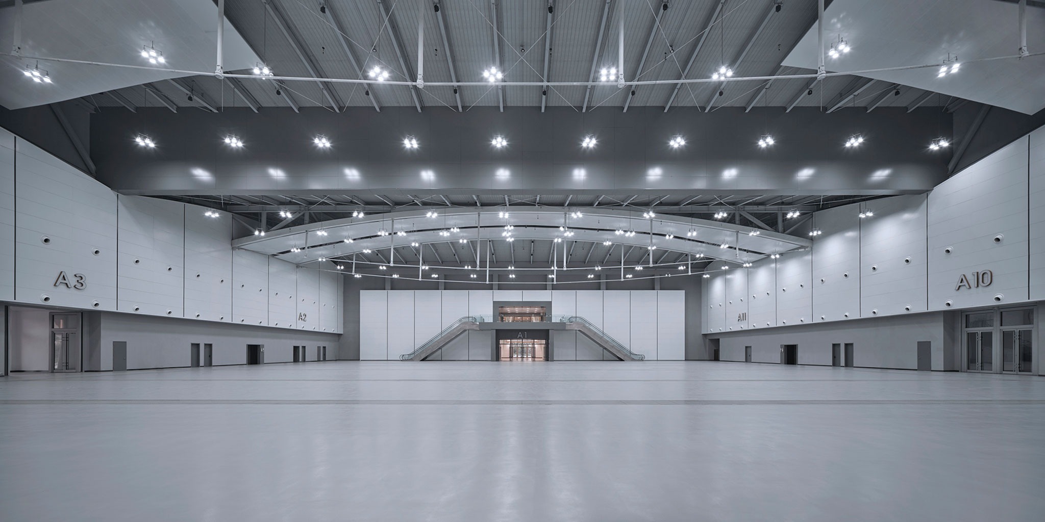 Yellow River Delta Agricultural Product Trading Service Center by UAD. Photograph by ZY Studio. Yellow River Delta Agricultural Product Trading Service Center by UAD. Photograph by ZY Studio.