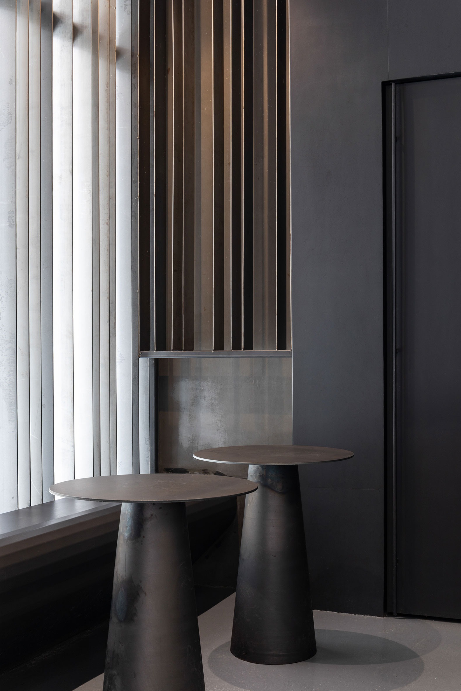 Oteiza One Coffee Shop por Bauart studio, Arkygra Arquitectos. Photography by Fernando Schapochnick. Oteiza One Coffee Shop por Bauart studio, Arkygra Arquitectos. Photography by Fernando Schapochnick.
