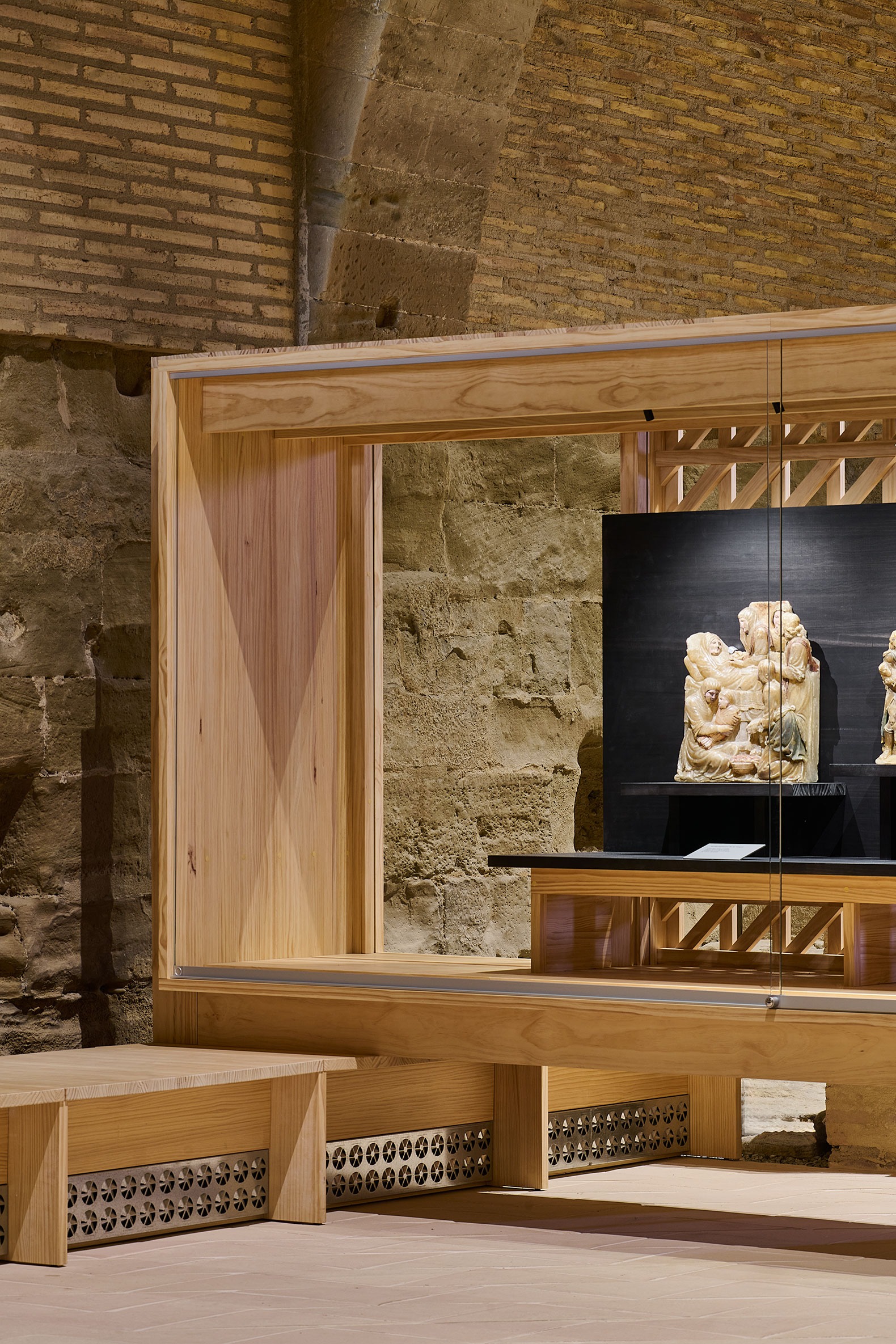 Intervention in the Royal Monastery of Santa Maria de Sijena by Pemán y Franco + Sebastián Arquitectos. Photograph by Iñaki Bergera. Intervention in the Royal Monastery of Santa Maria de Sijena by Pemán y Franco + Sebastián Arquitectos. Photograph by Iñaki Bergera.