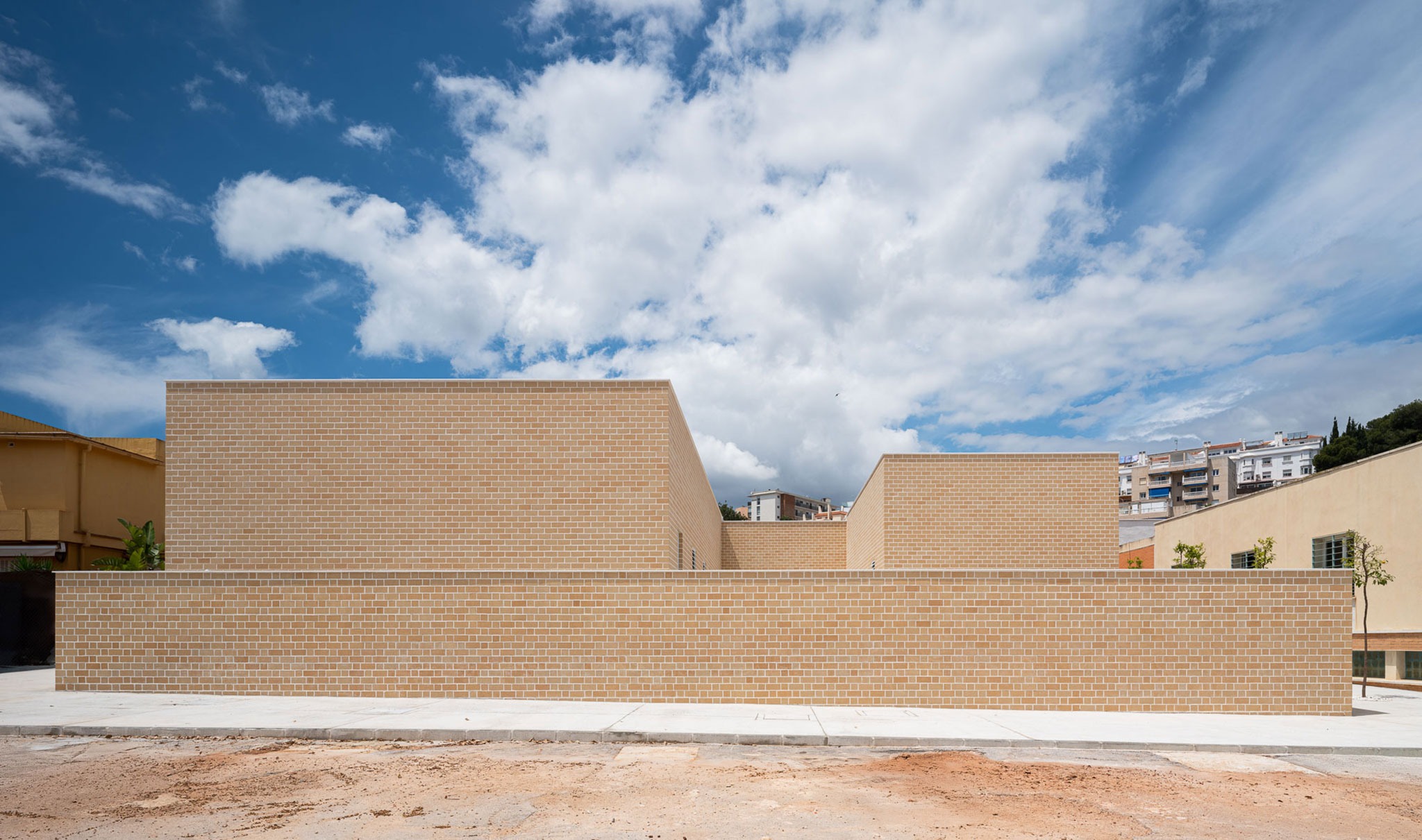 Extension of the Health Centre in La Carihuela by marinauno. Photograph by Fernando Alda. Extension of the Health Centre in La Carihuela by marinauno. Photograph by Fernando Alda.