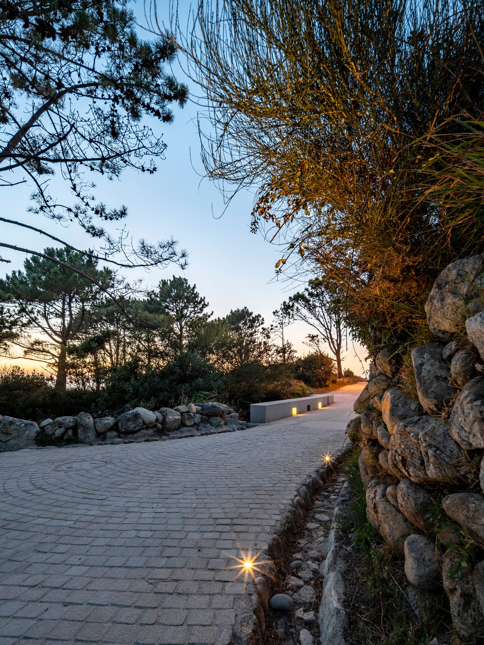 Conditioning of the Villar River Bridge by María Fandiño Iglesias. Photography by Héctor Santos-Díez
