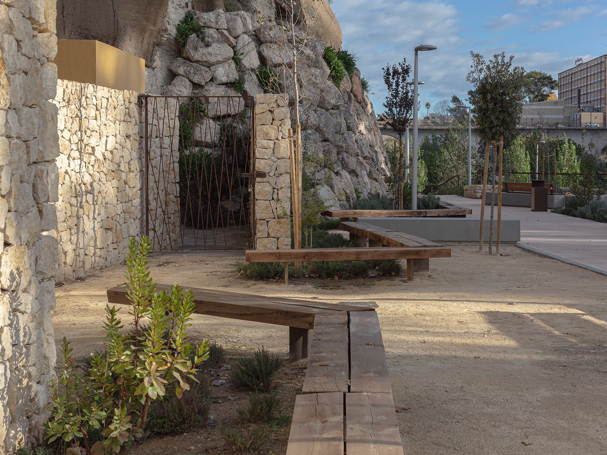 "Les Mamàs Belgues" by Síntesi Arquitectes, Sari Calatayud and Rafa Mira. Photography by Víctor Sanchis