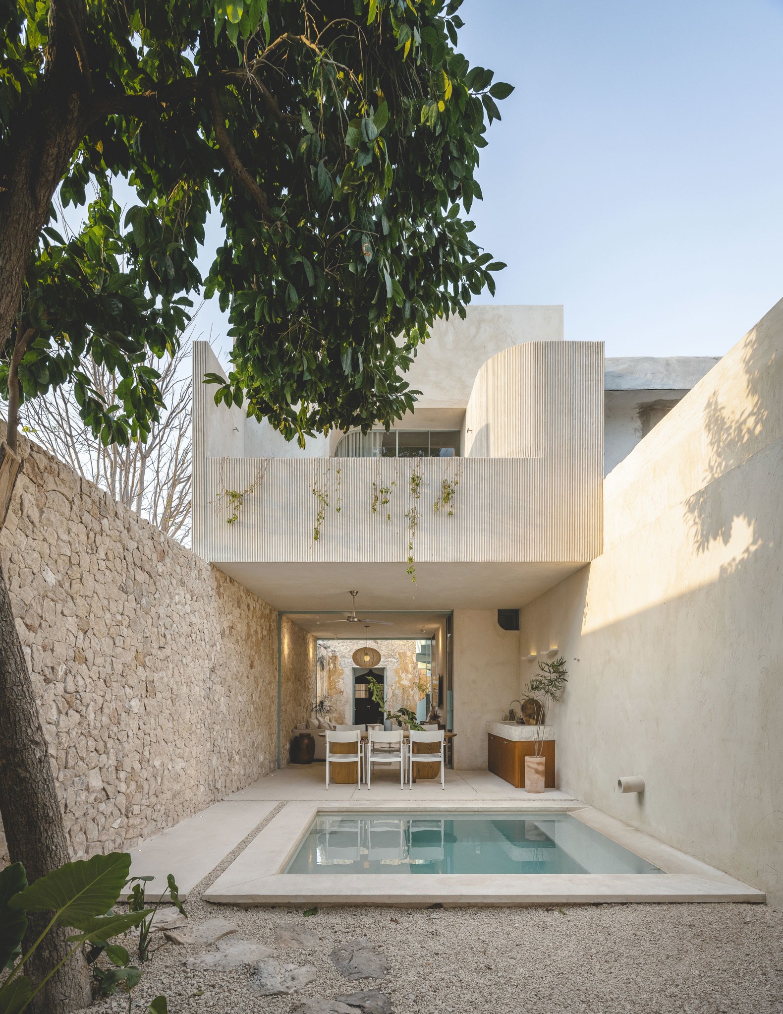 "Vistalcielo" by Veinte Diezz Arquitectos. Photograph by Manolo R. Solís