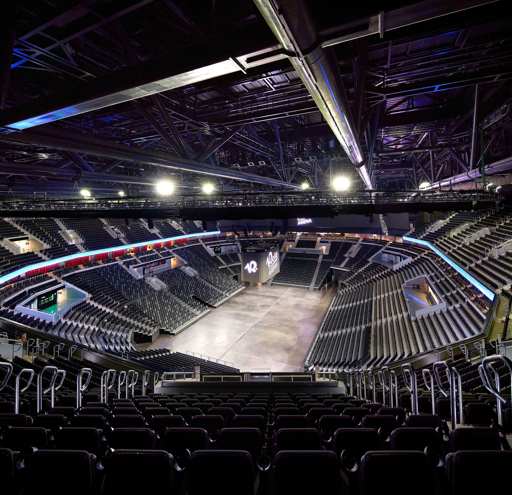 Roig Arena by HOK and ERRE. Photograph by Hufton + Crow.