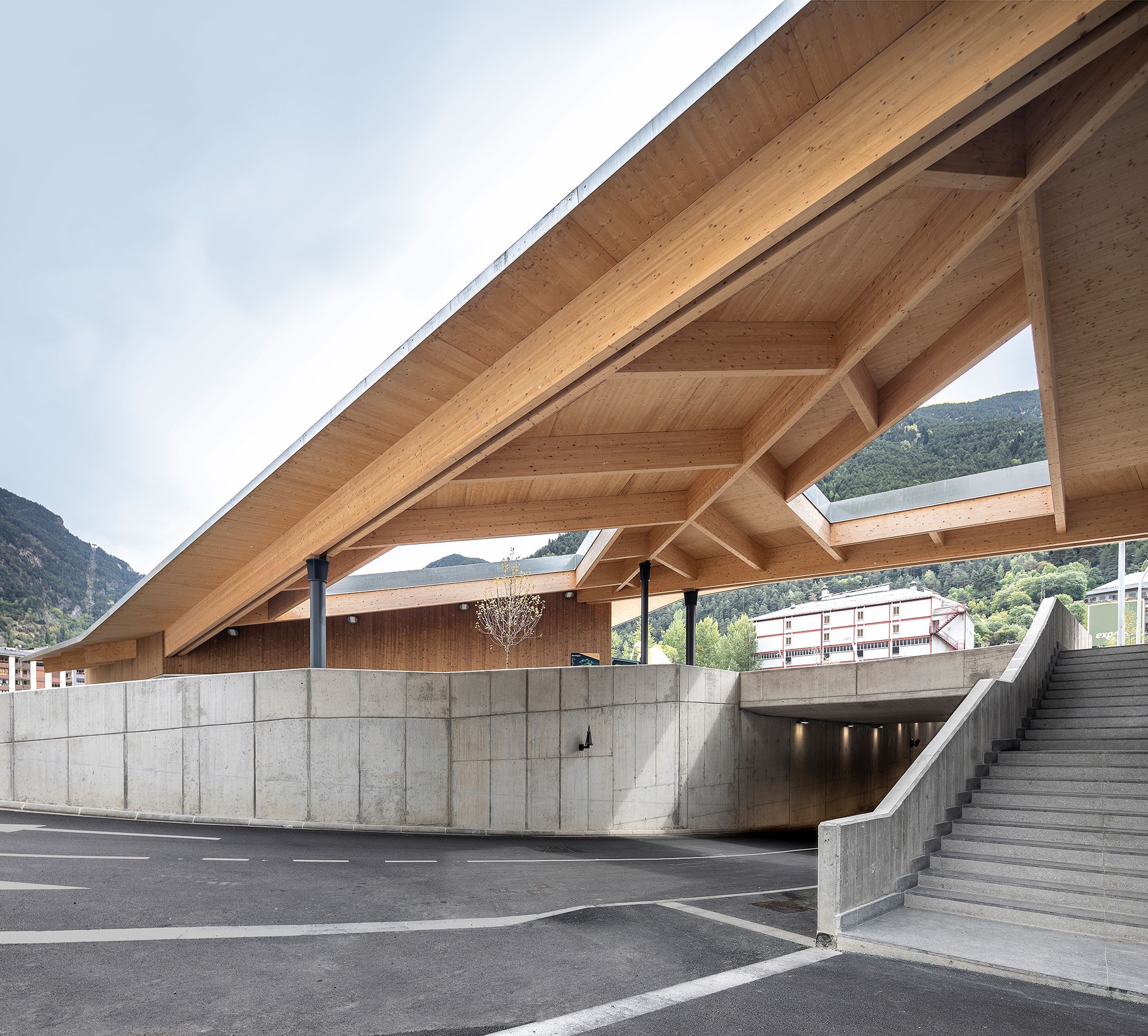  Parc de l’Ossa por Altura arquitectes. Fotografía por Rafael Vargas.