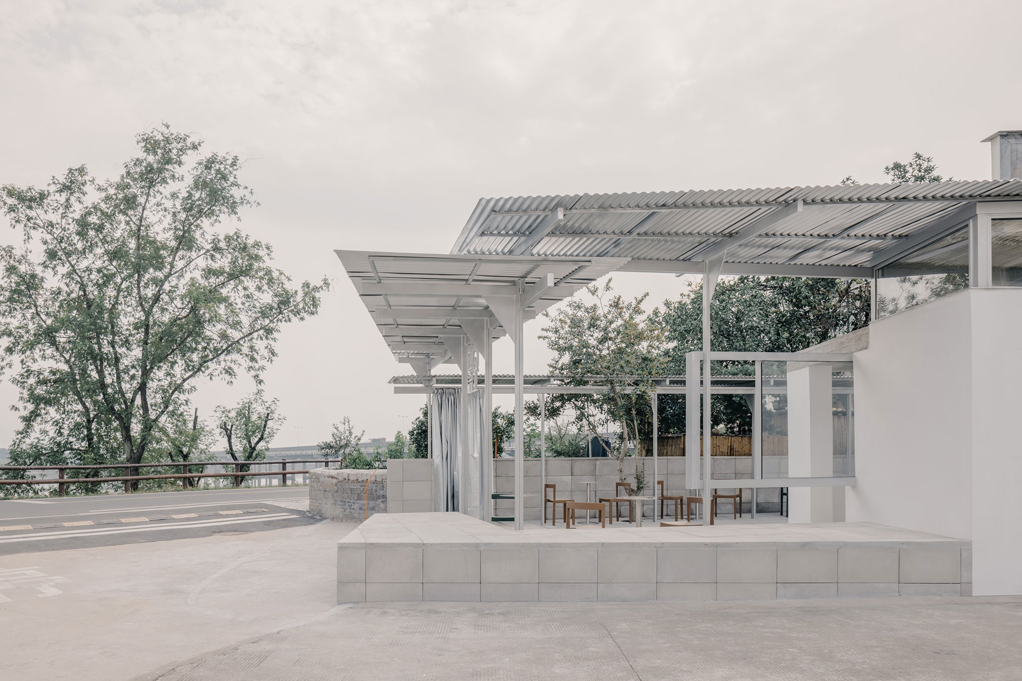 Centro de visitantes - Longyou / centro turístico por Atelier tao+c. Fotografía por Wen Studio.