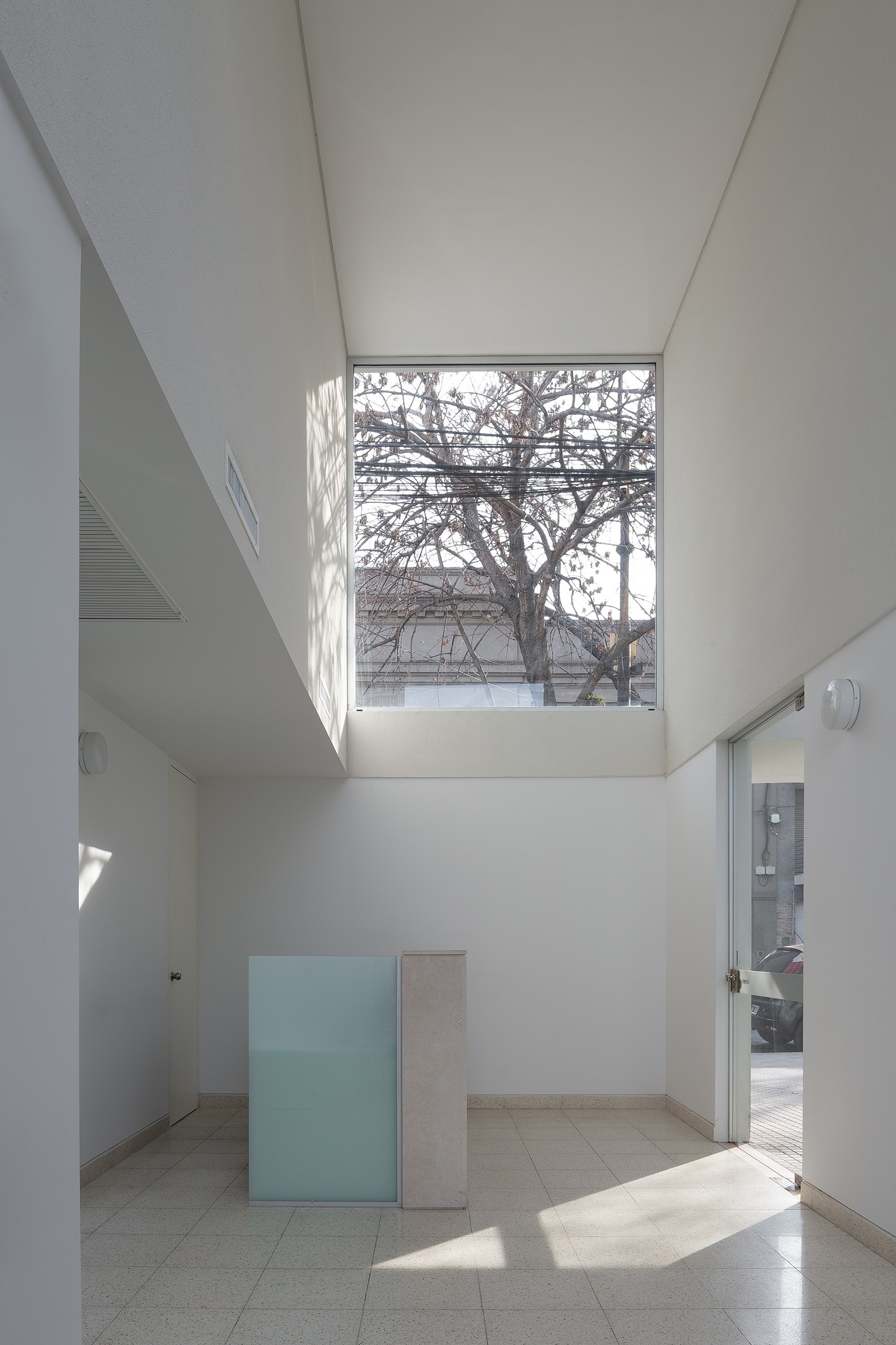 Consultorios Balparda por BBOA. Fotografía por Javier Agustín Rojas.