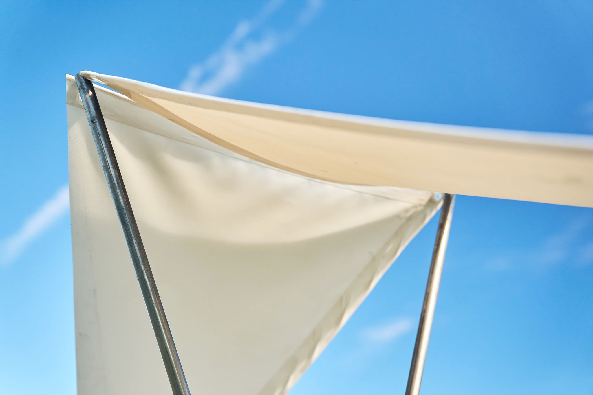 Pabellón 100 metros lineales por Pablo Paradinas Sastre y Eletres Studio. Fotografía por Sergi Villanueva.