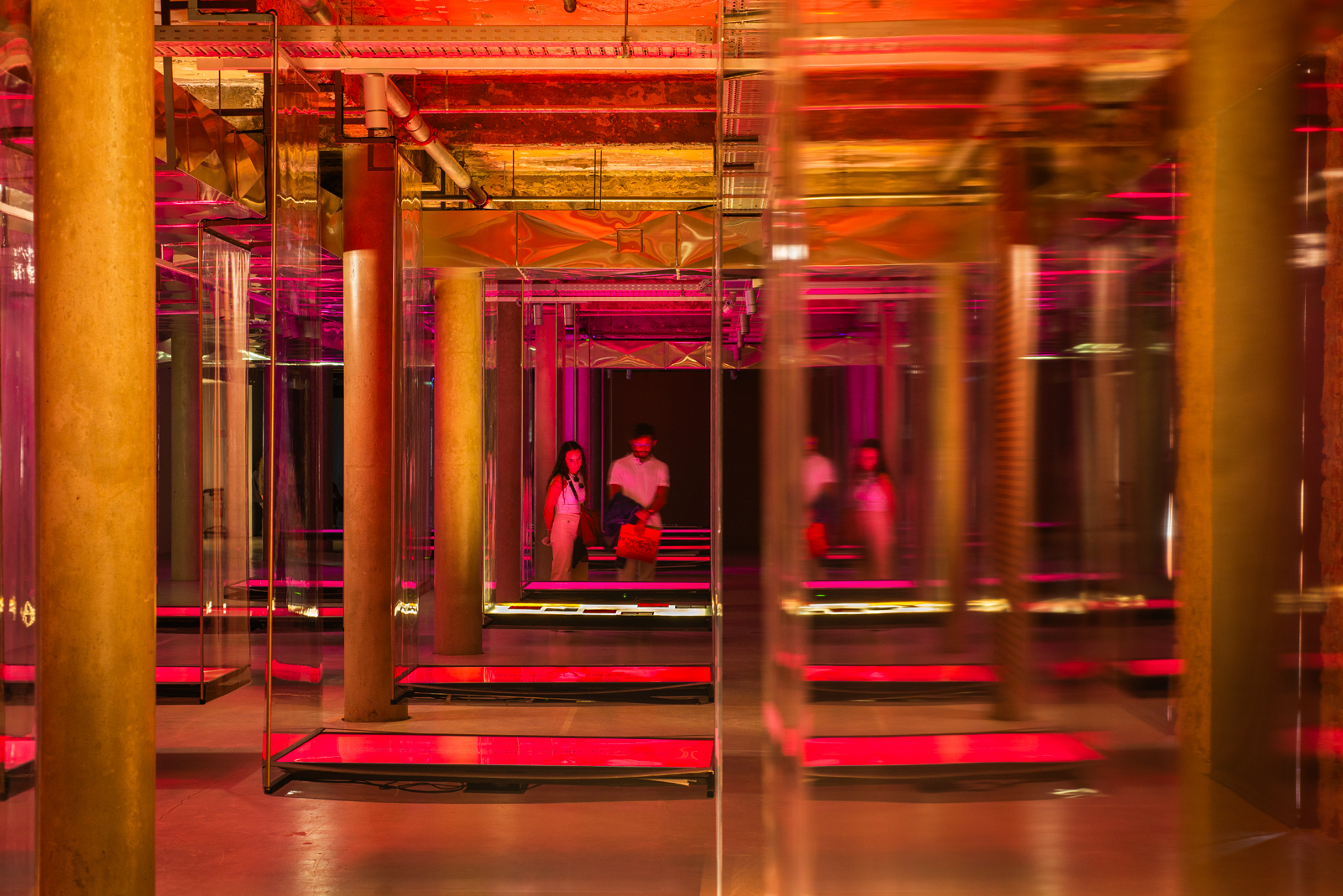 Exhibition SPECTRES. Lisbon Architecture Triennale. Photograph by Fiat Lux Experience. Image courtesy by the 7th Lisbon Architecture Triennial. 