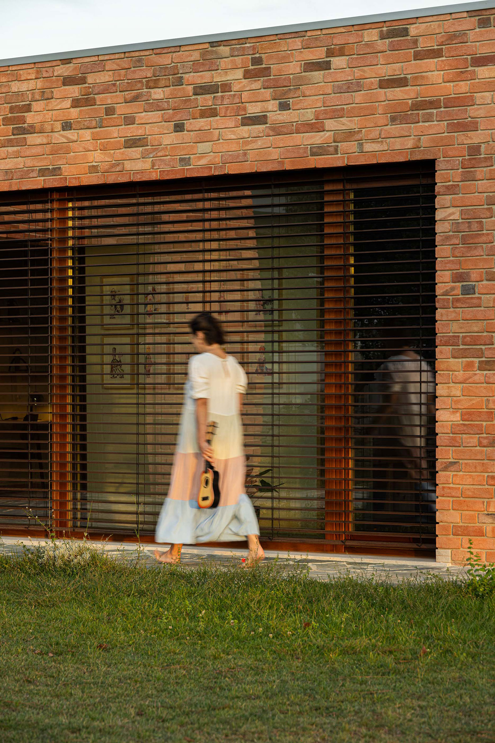House in Lameira by João Pedro Pedrosa. Photograph by Ivo Tavares Studio.