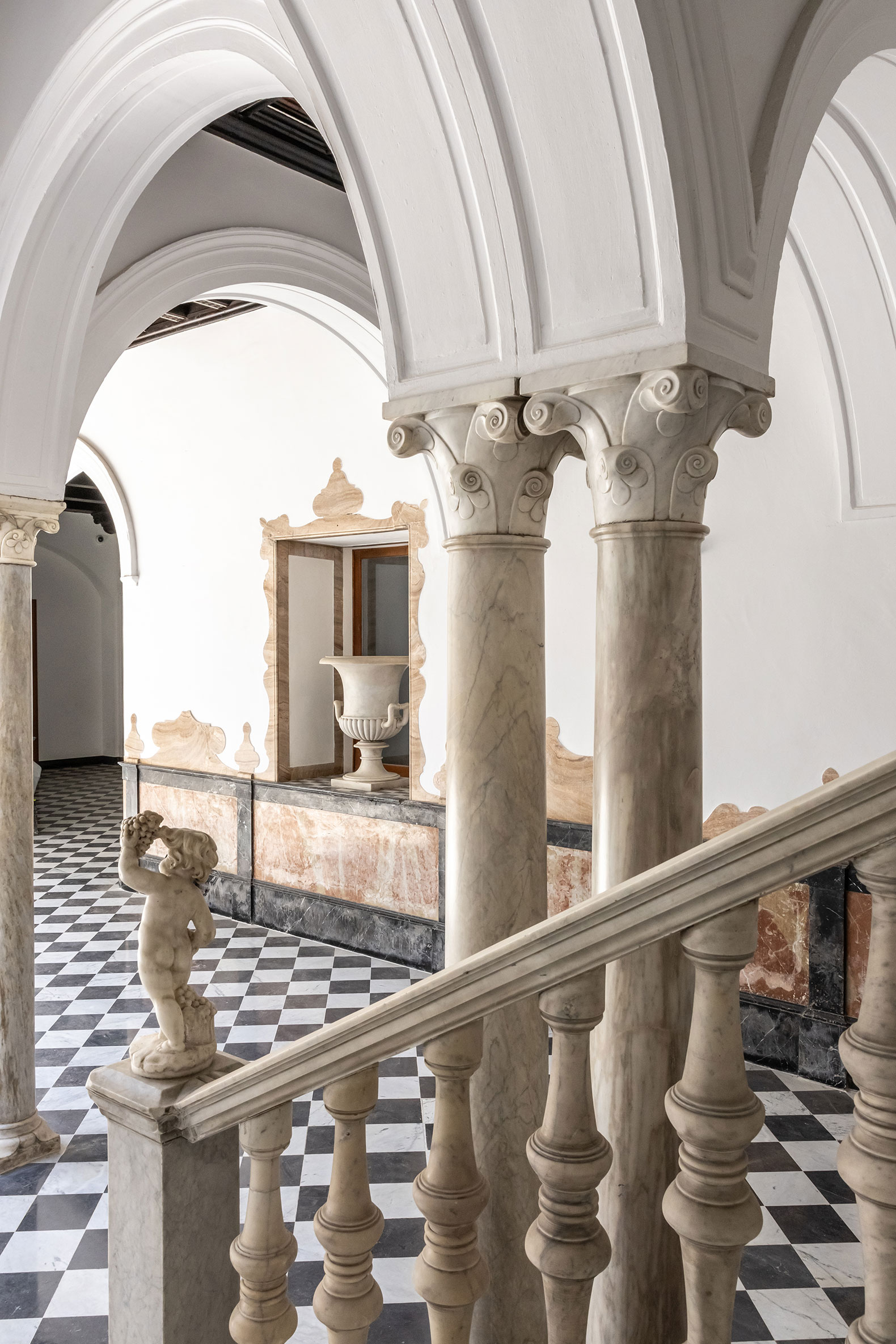 Intervention in "Casa Palacio de la Marquesa de Nervión" by Sánchez Ramos Arquitectos and padilla nicás arquitectos. Photograph by Antonio Bellido and Adrián Ibáñez.