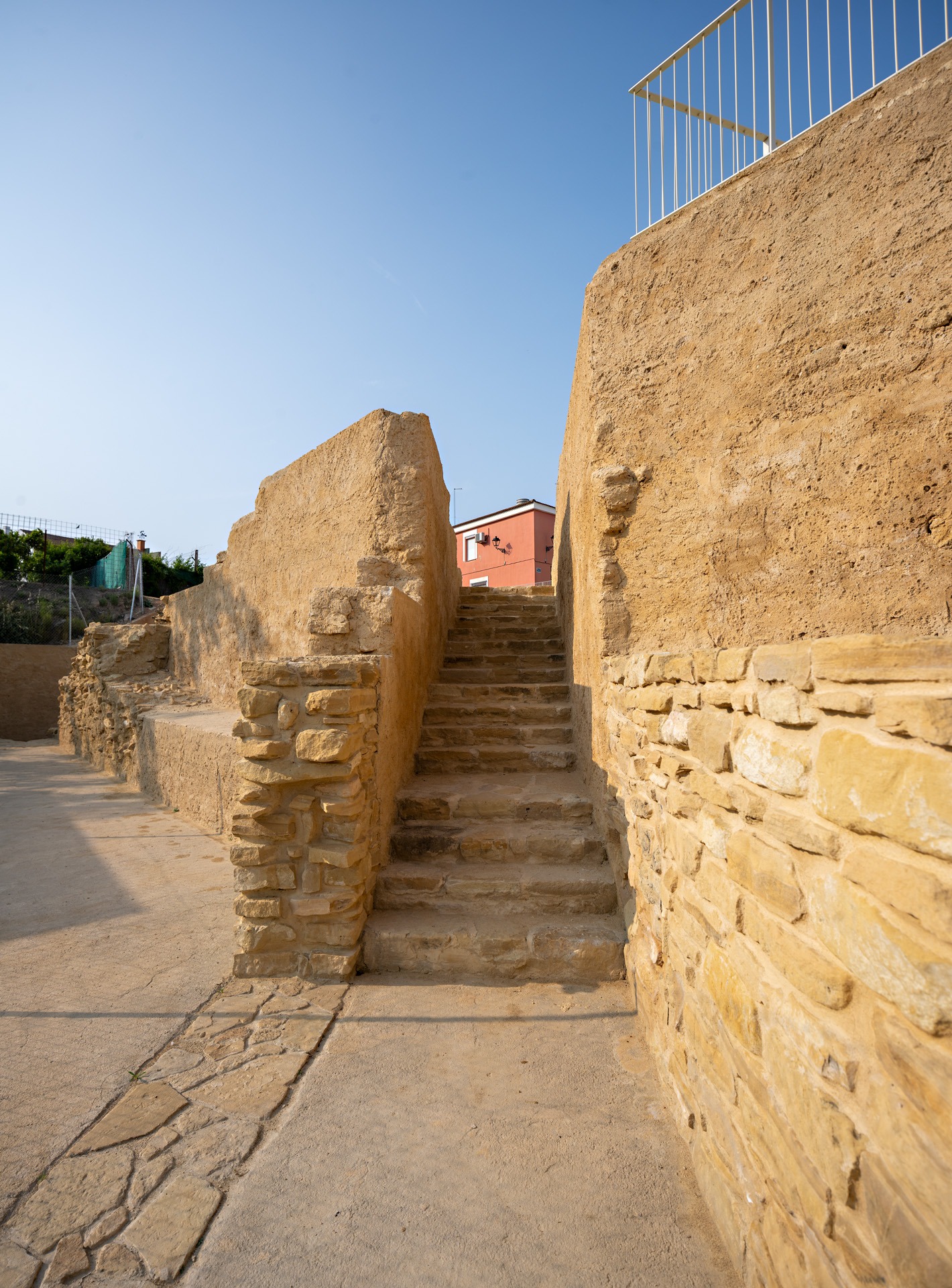 Recuperación y puesta en valor del Anfiteatro Romano de Obulco por Pablo Manuel Millán Millán. Fotografía por Javier Callejas Sevilla.