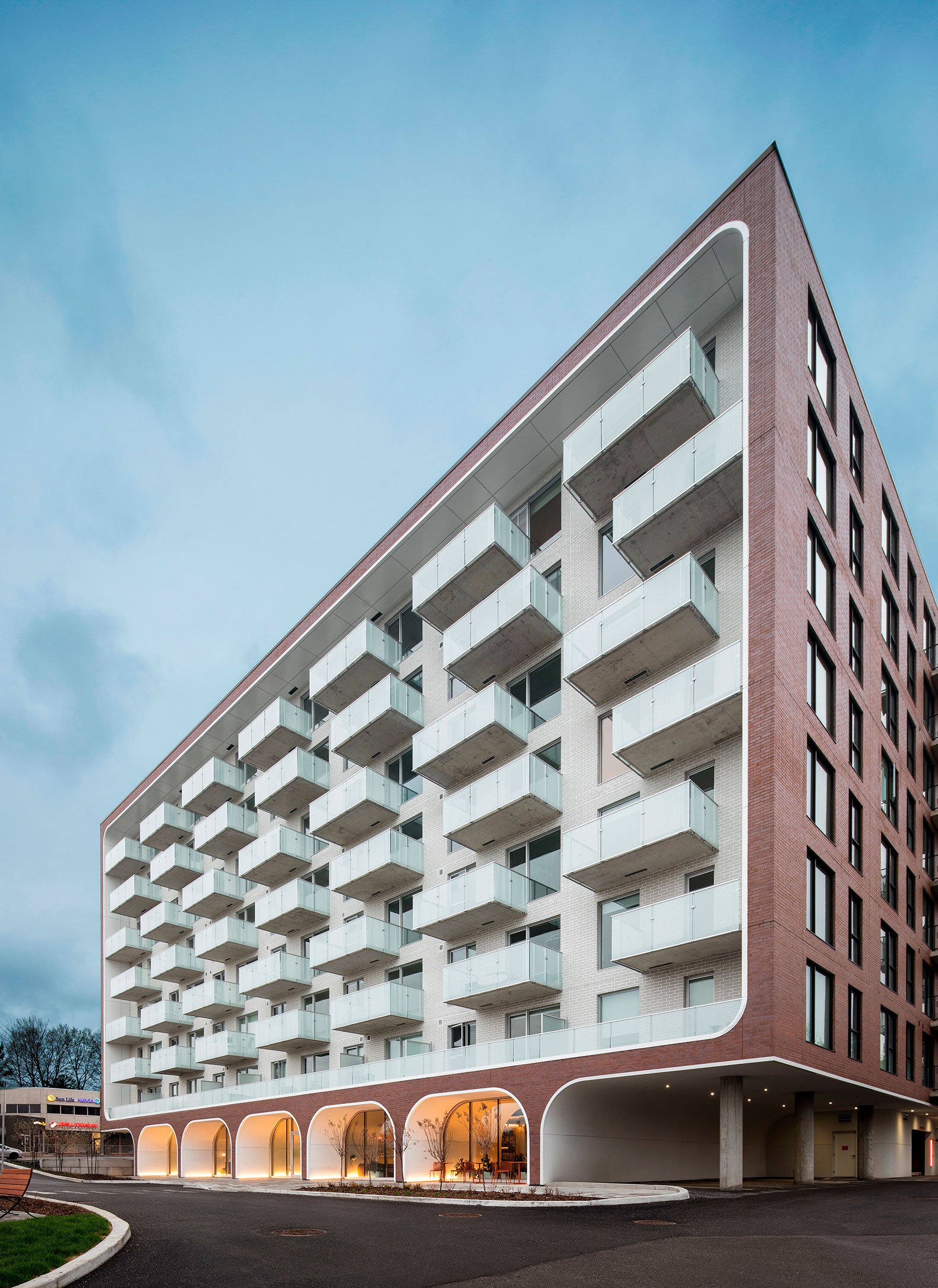 Mellem Les Trembles por ACDF architecture. Fotografía por Adrien Williams.