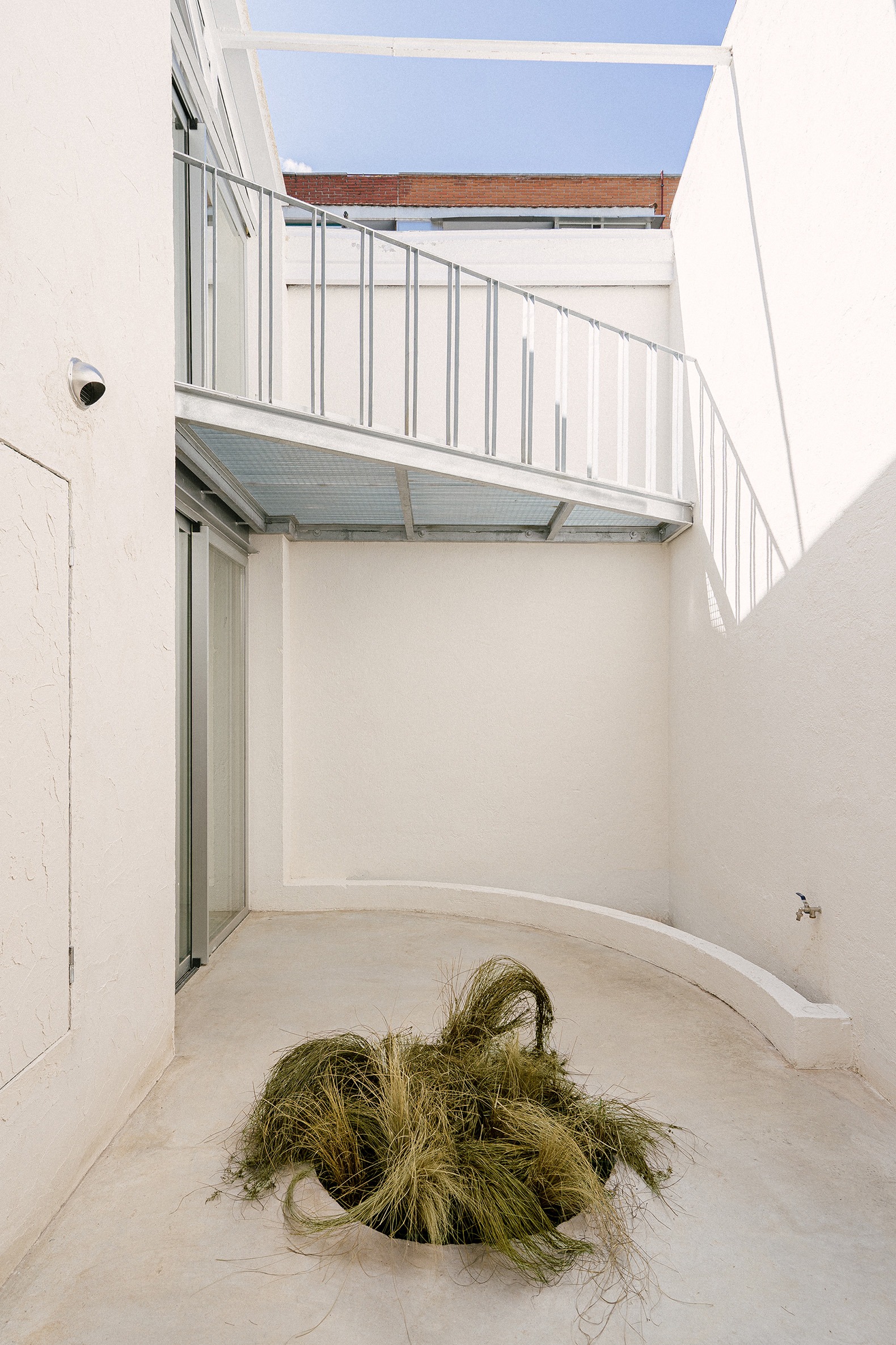 DRZ, an industrial building rehabilitated by ba-rro. Photograph by Maru Serrano.