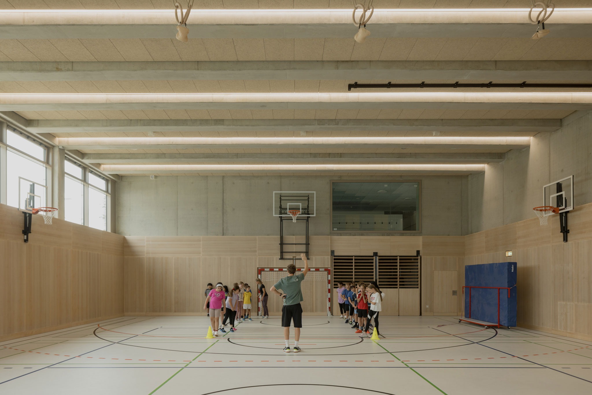 "AHS Reininghaus" school by j-c-k. Photograph by Federico Cairoli.