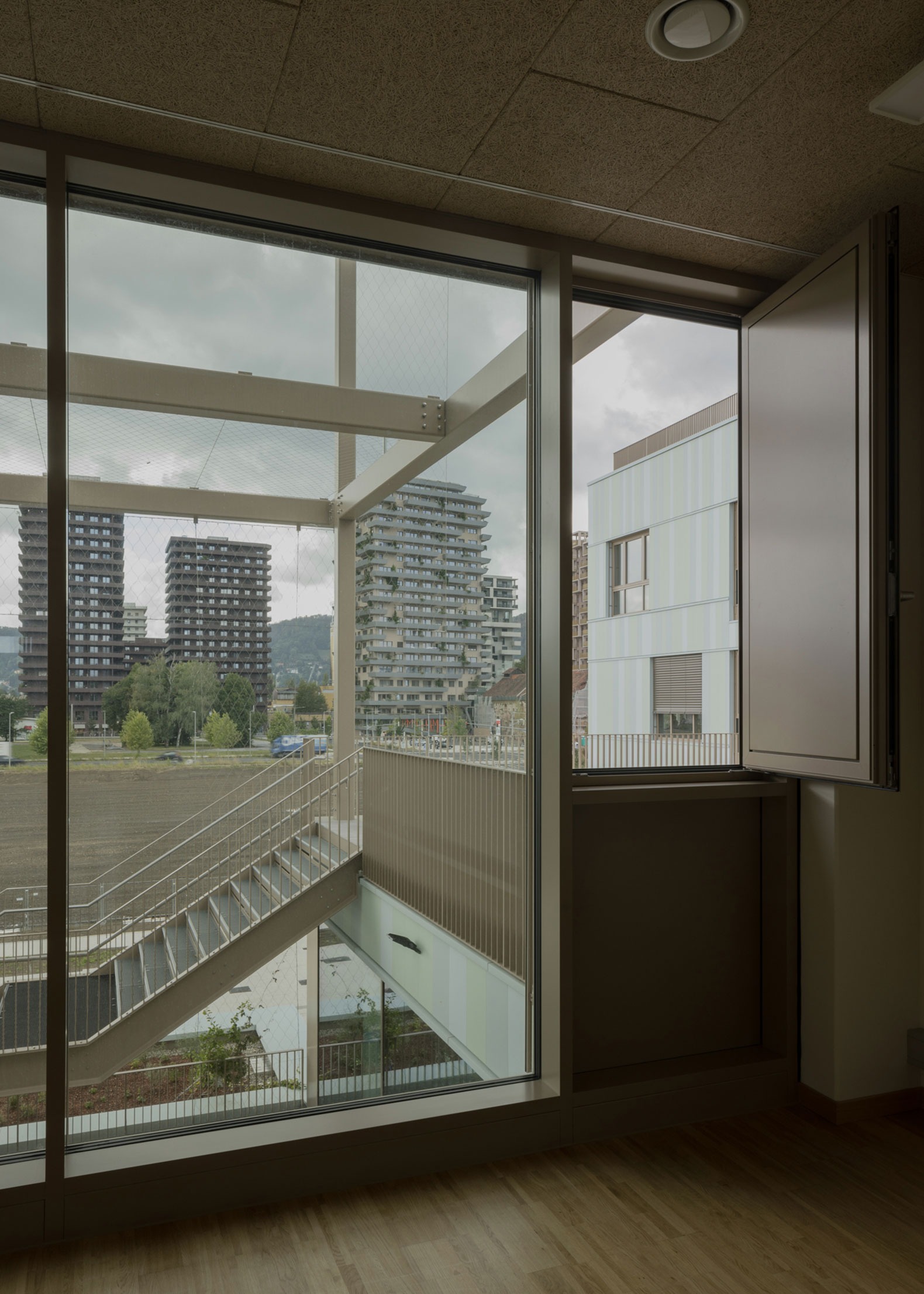 "AHS Reininghaus" school by j-c-k. Photograph by Federico Cairoli.