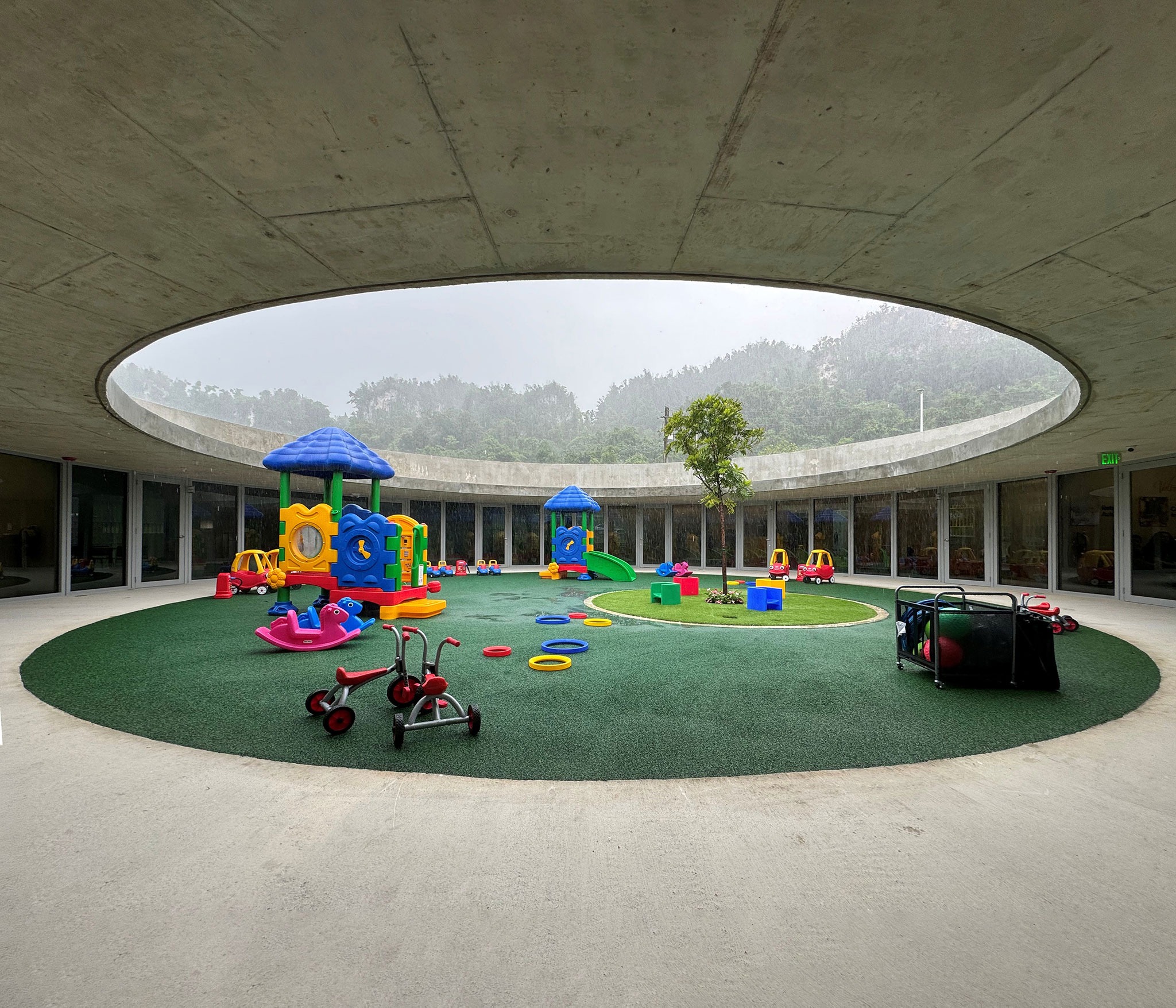 Jardín de Infancia Ciales por TORO Arquitectos. Fotografía por Paola Quevedo Santos.