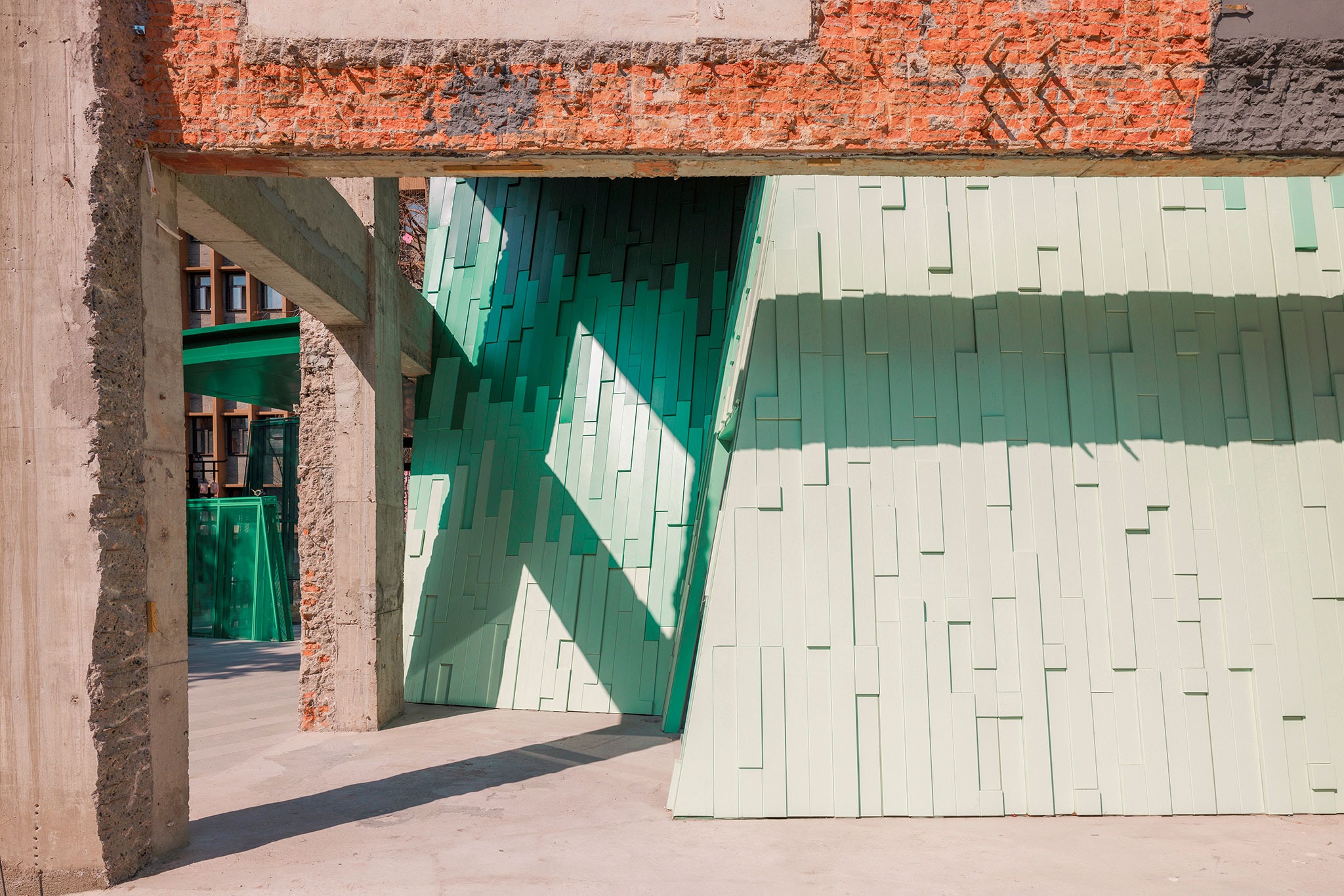 Teatro «Verdant Ridges» por Wutopia Lab. Fotografía por Guowei Liu.