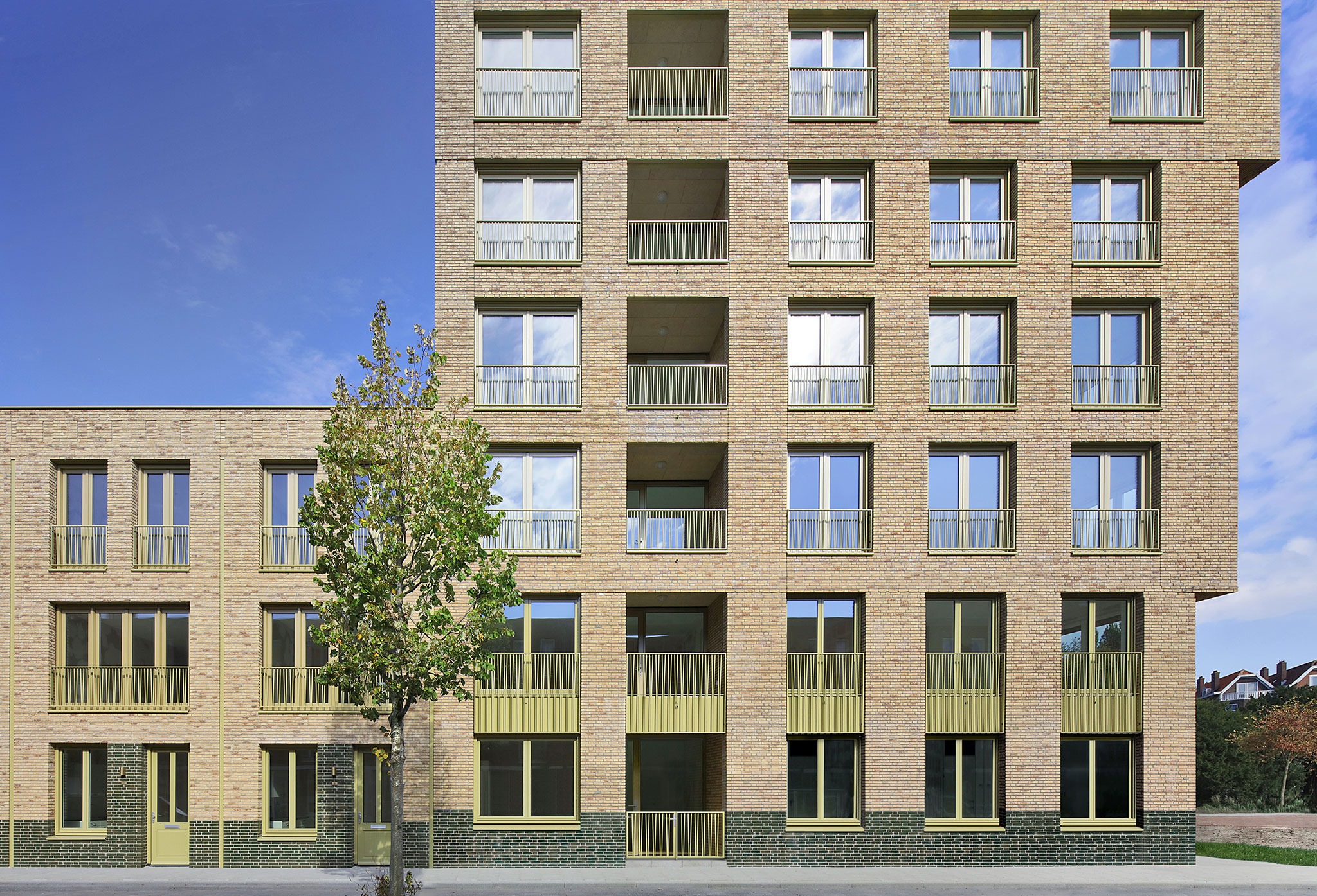 «De Hartenrust» por van Bergen Kolpa Architects. Fotografía por Filip Dujardin. 
