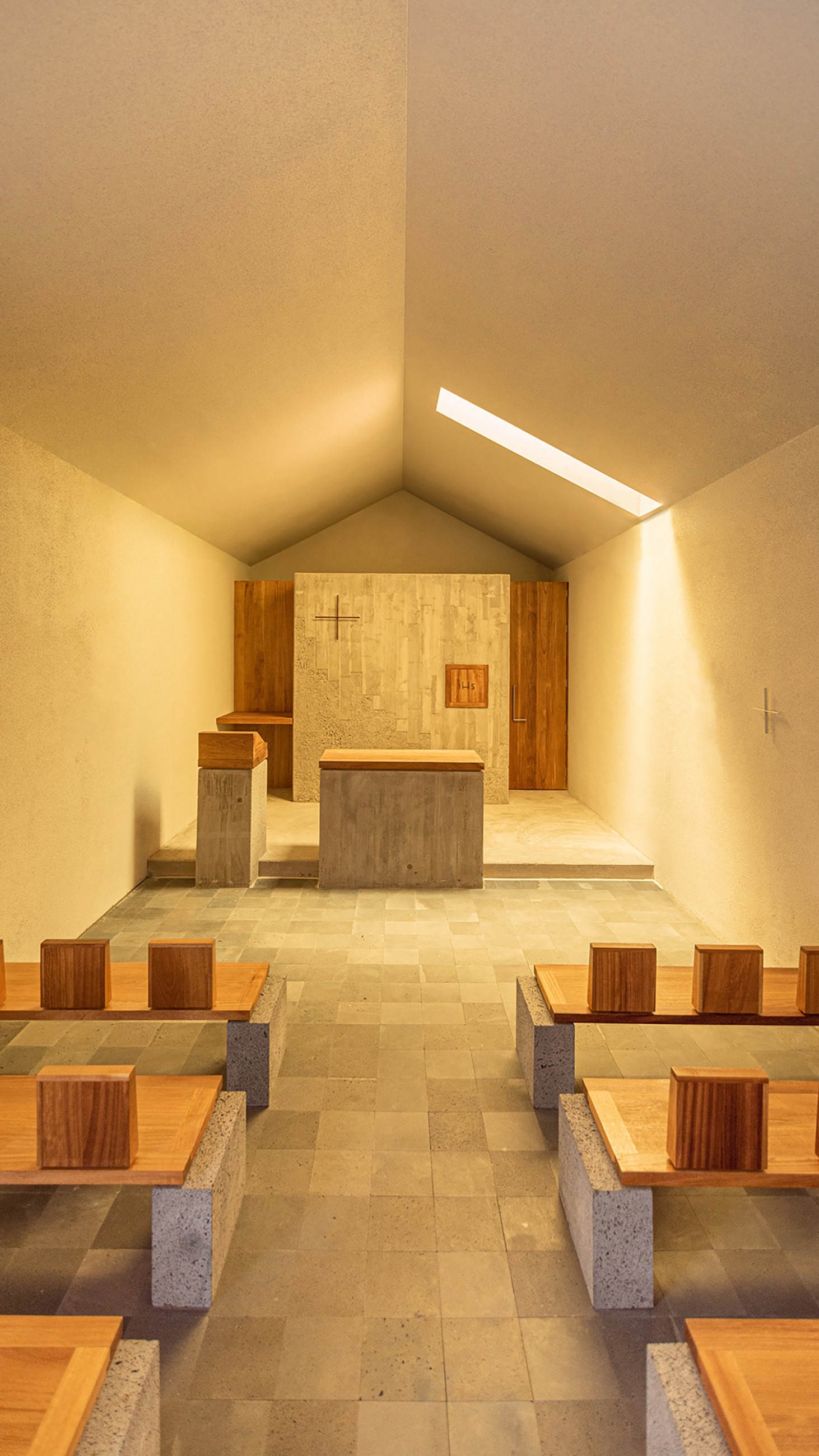 Iglesia de San Miguel Arcángel de Geneto por Alejandro Beautell. Fotografía por Flavio Dorta.